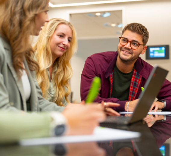  Colleagues around a table