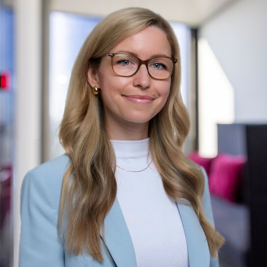 Dr. Christina Kesting