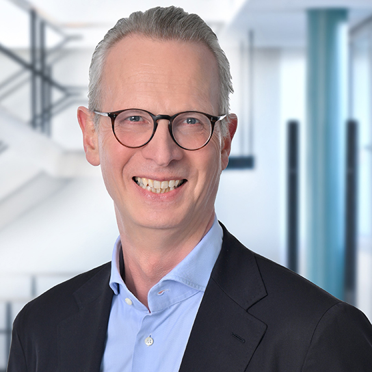 Dr. Andreas von Falck